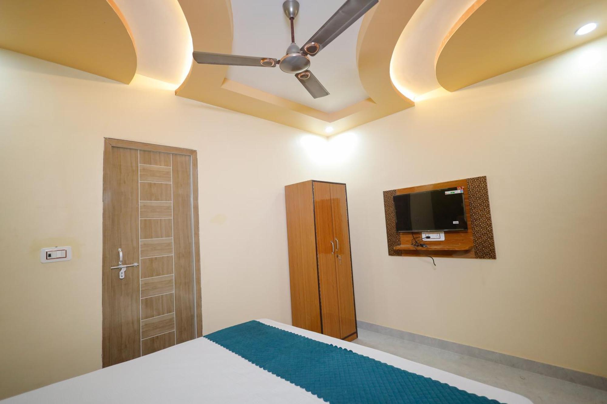Kiran Residency Near Vishwanath Temple Varanasi