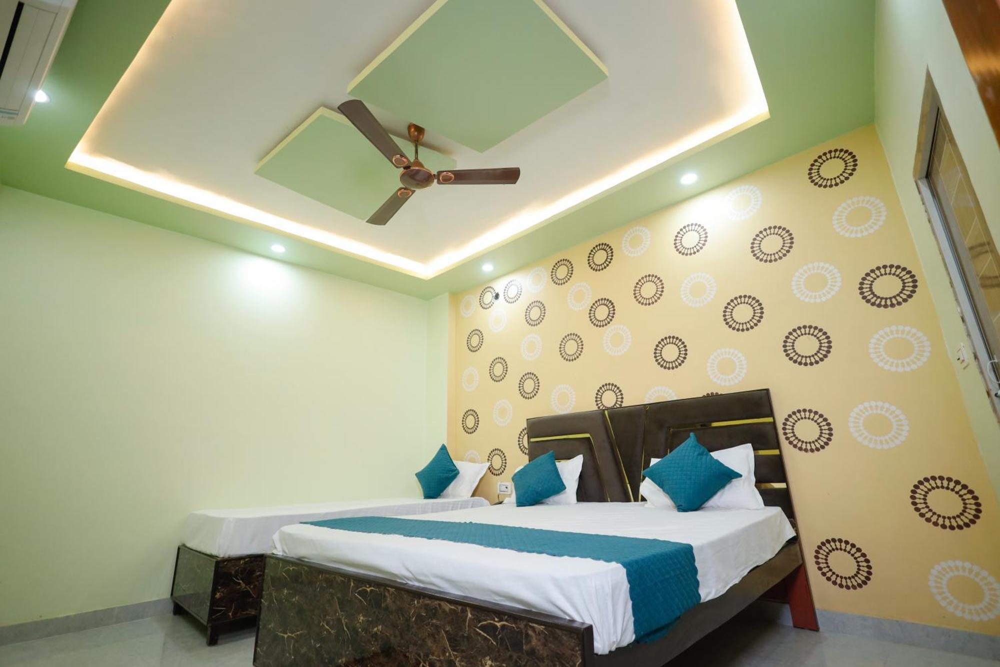 Kiran Residency Near Vishwanath Temple Hotel 3*