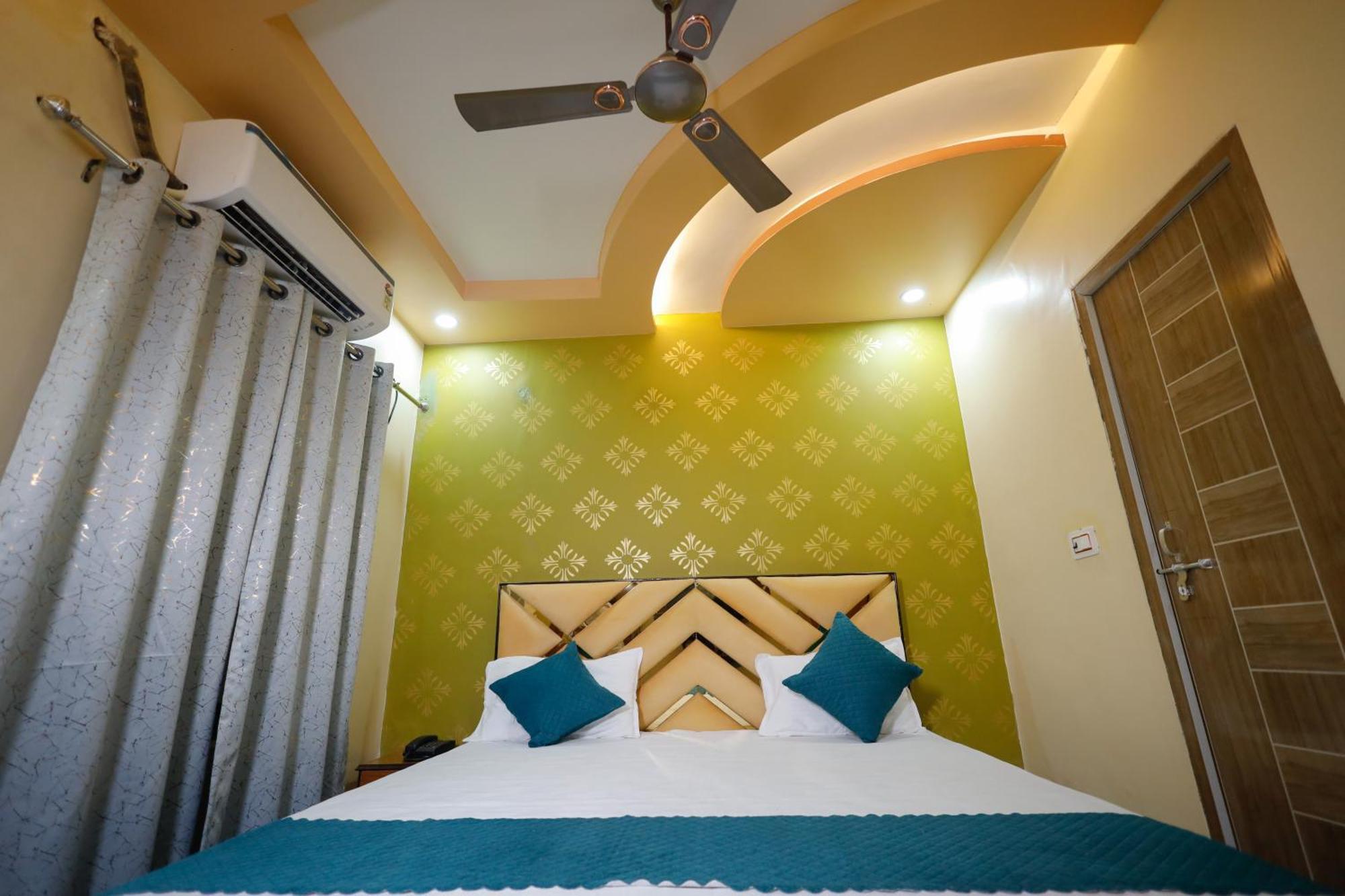 Kiran Residency Near Vishwanath Temple Hotel 3*