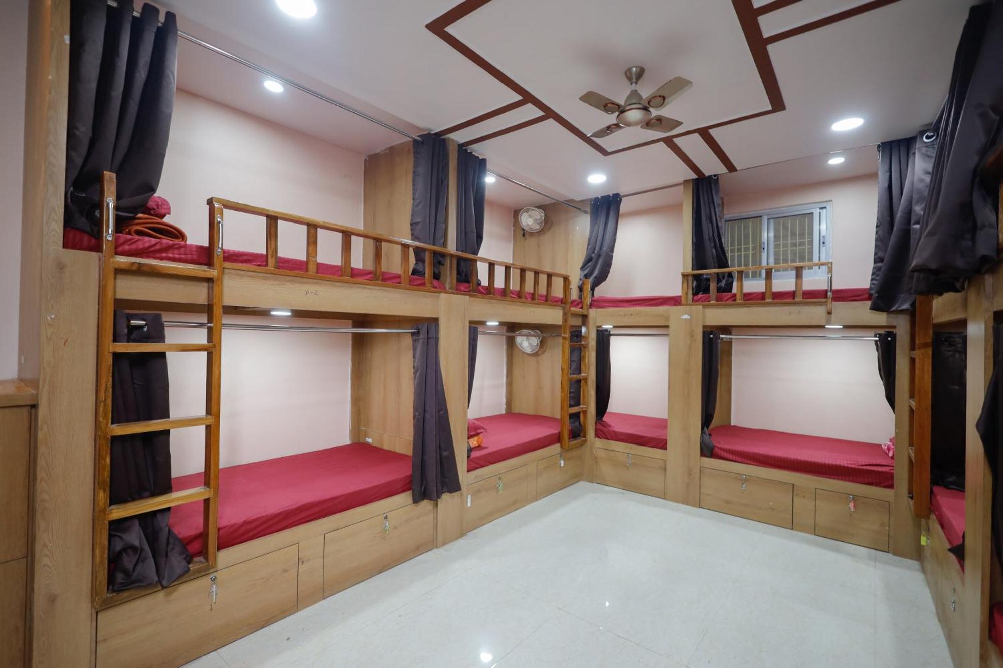 Kiran Residency Near Vishwanath Temple Varanasi